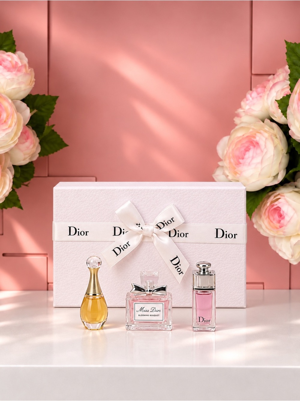 Dior Mini Perfume Gift Set – 3 x 5ml Travel Size Fragrances 🌸 - Picture 3 of 4
